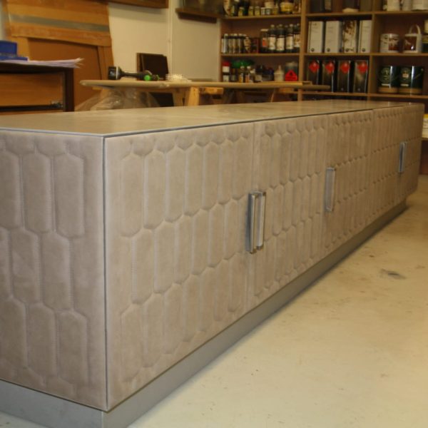 Quilted Leather Media Unit